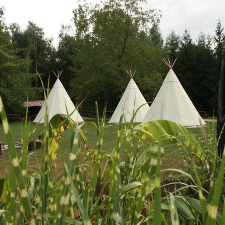 Domaine De Carnin Hotell Beloeil Exteriör bild
